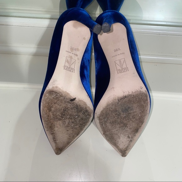 Tamara Mellon Blue Velvet Pumps - Picture 7 of 8